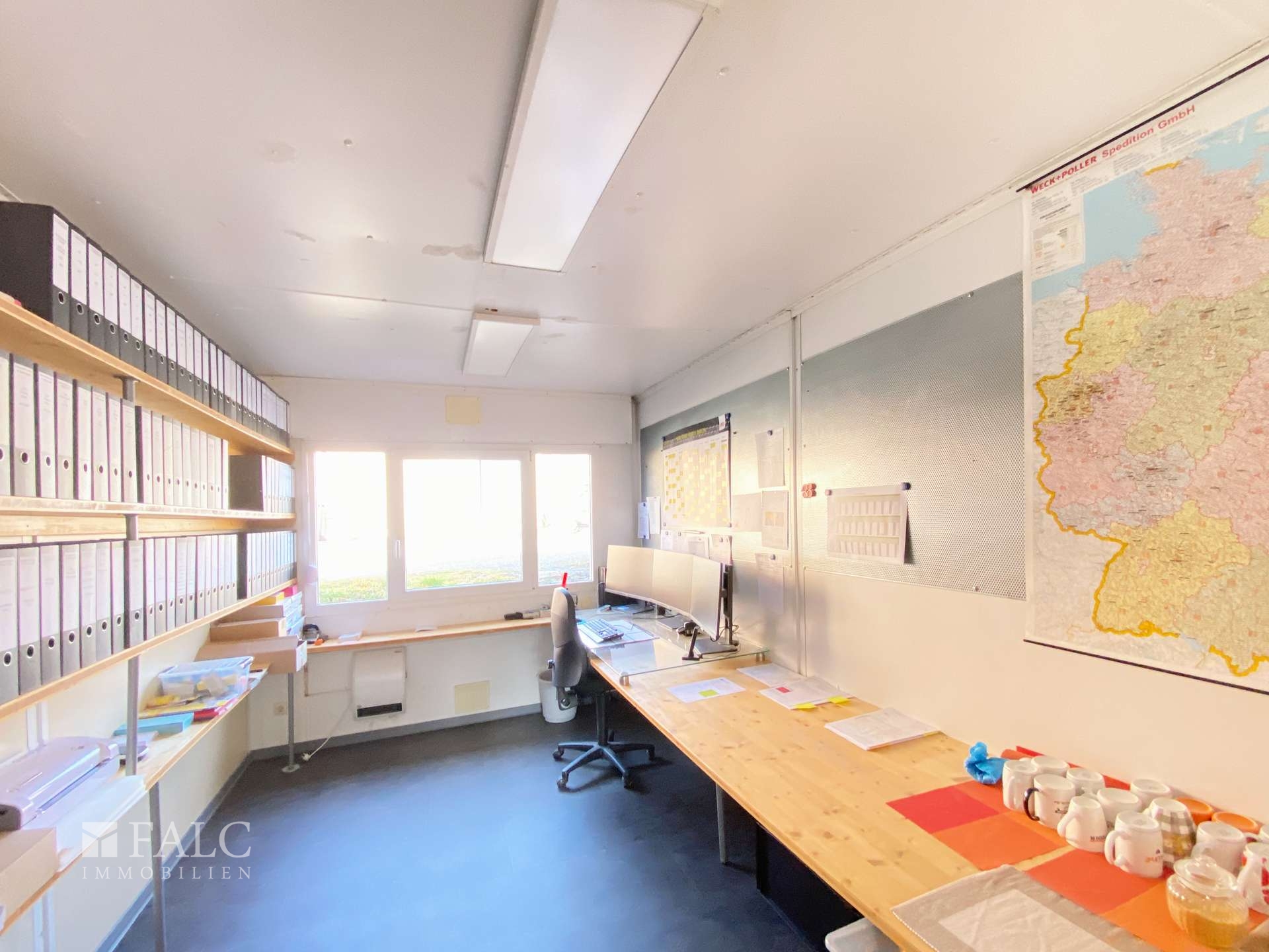 Büro 1
